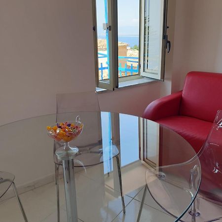 "Lo Studiolo" Apartment Pizzo  Ngoại thất bức ảnh