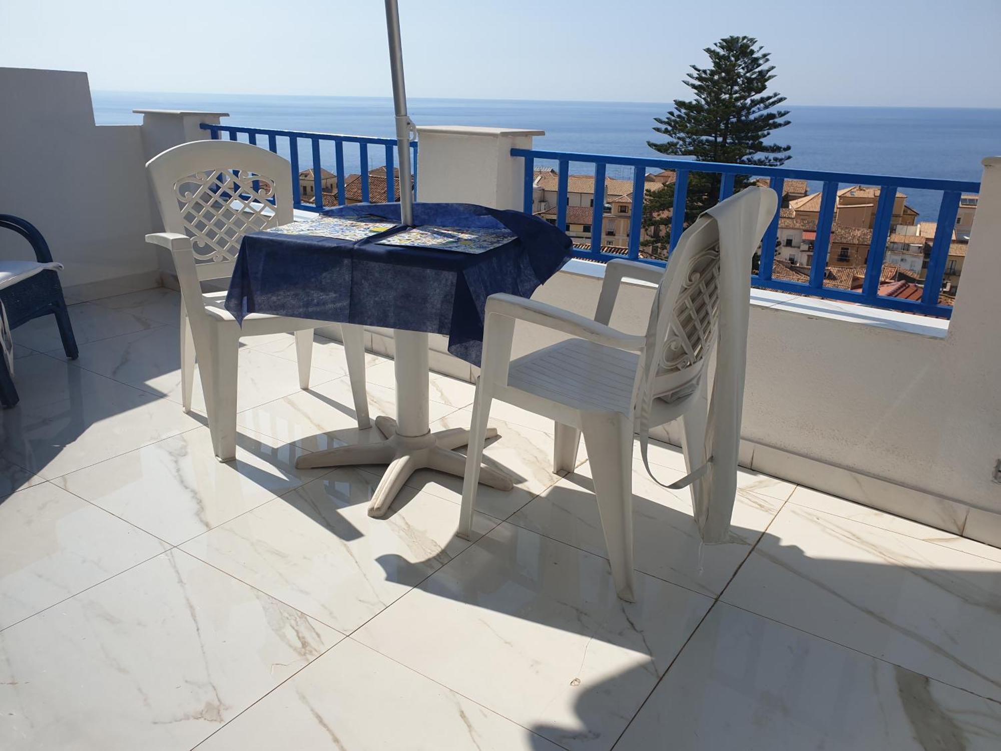 "Lo Studiolo" Apartment Pizzo  Ngoại thất bức ảnh